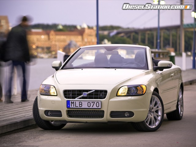 Volvo C70 2009 Picture #14 Volvo C70 2009 Picture #14